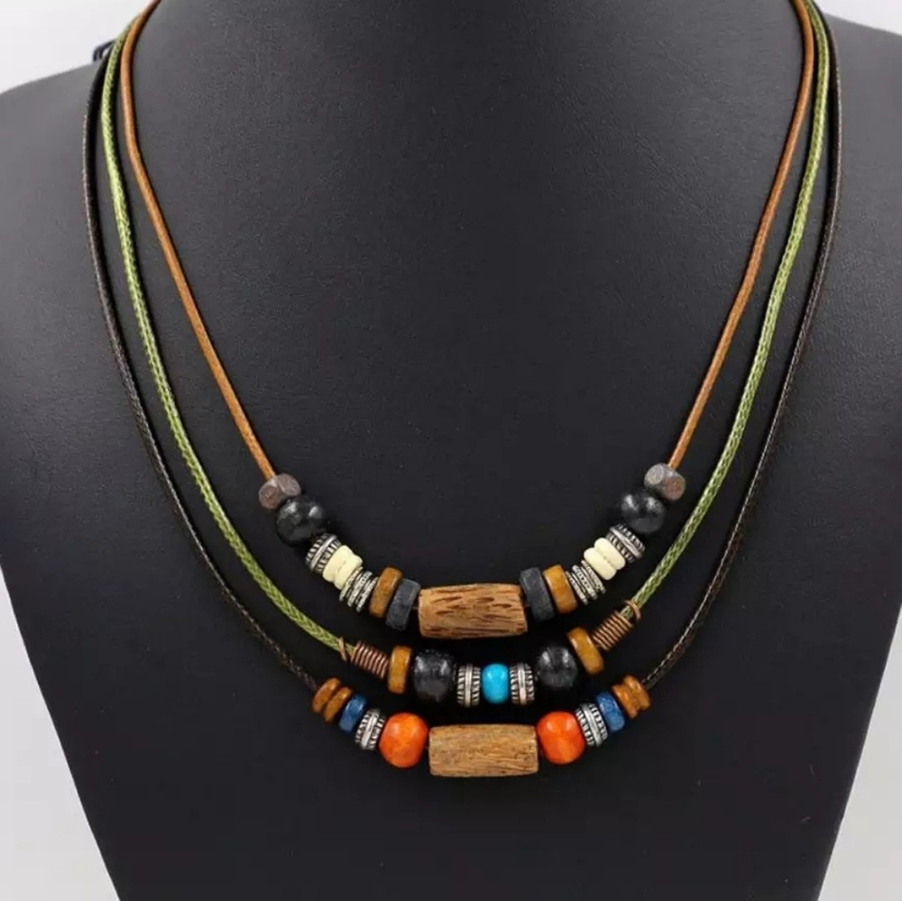 😍🆕️Multi layered beaded boho necklace